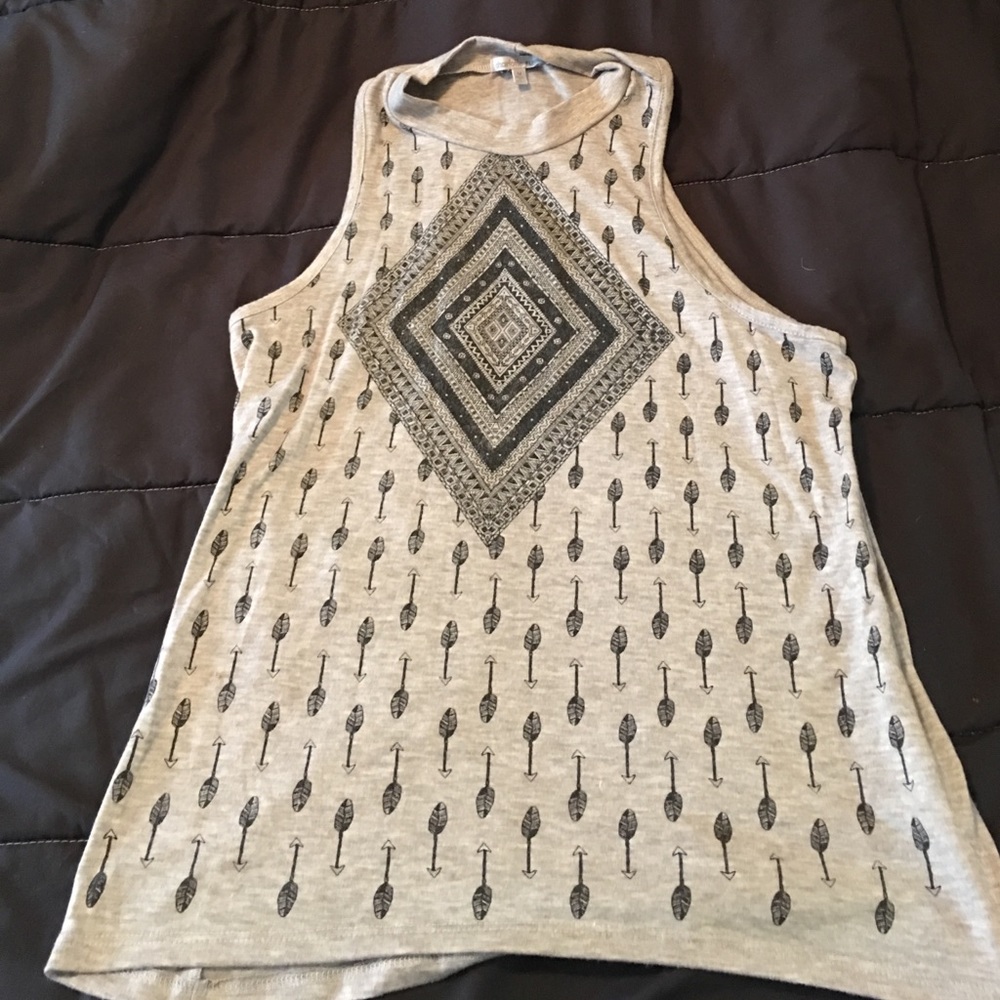 Feathered arrow muscle shirt