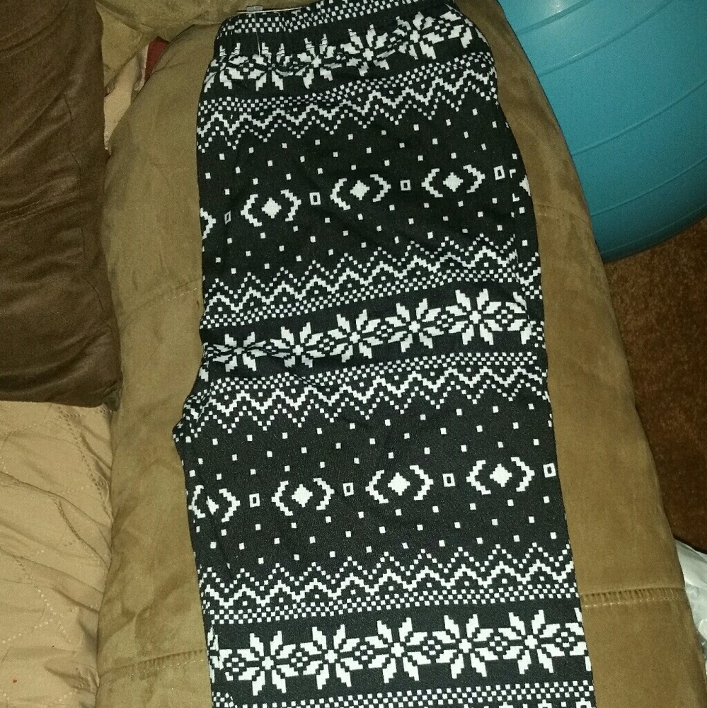 Sexy leggings brand new with tags, buttery soft