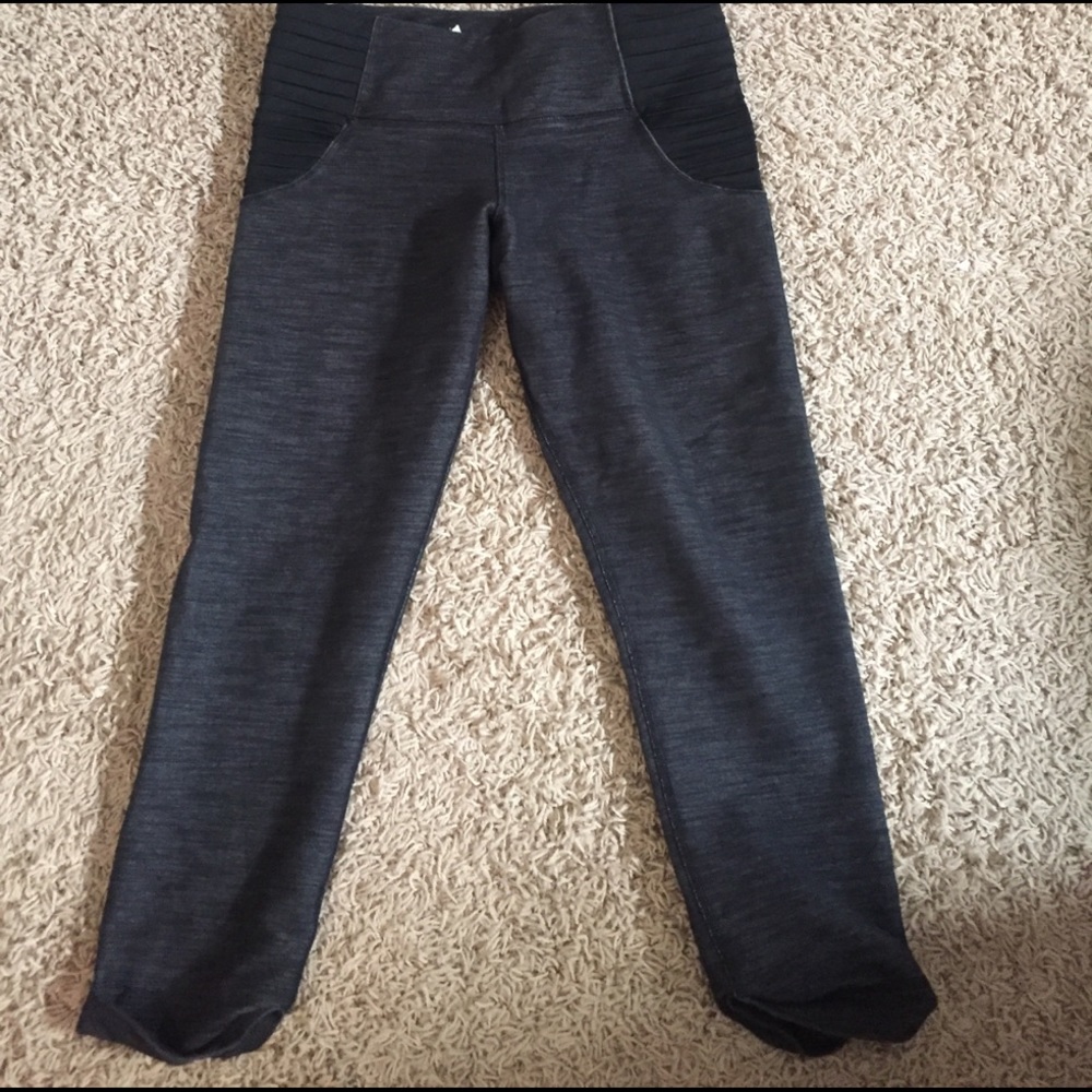 LuLu Lemon Cropped legging