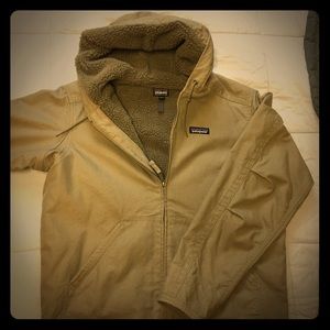 Men's Patagonia canvas hoodie with fleece lining