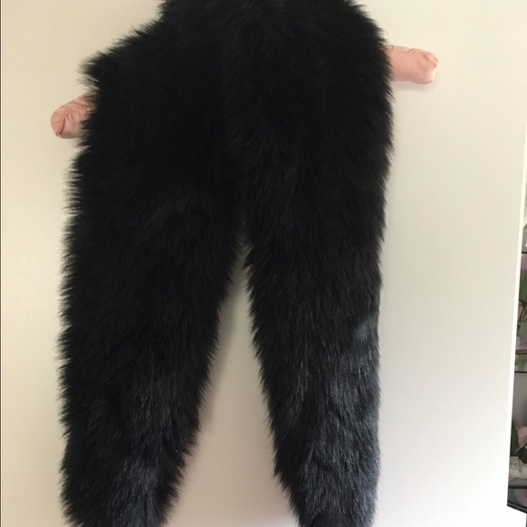 Ann Taylor Faux Fur Neck Wrap - Picture 4 of 4