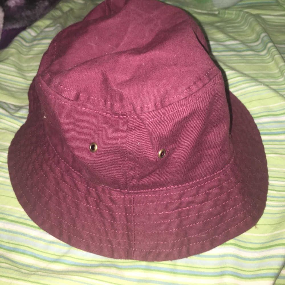 Burgundy/maroon bucket hat