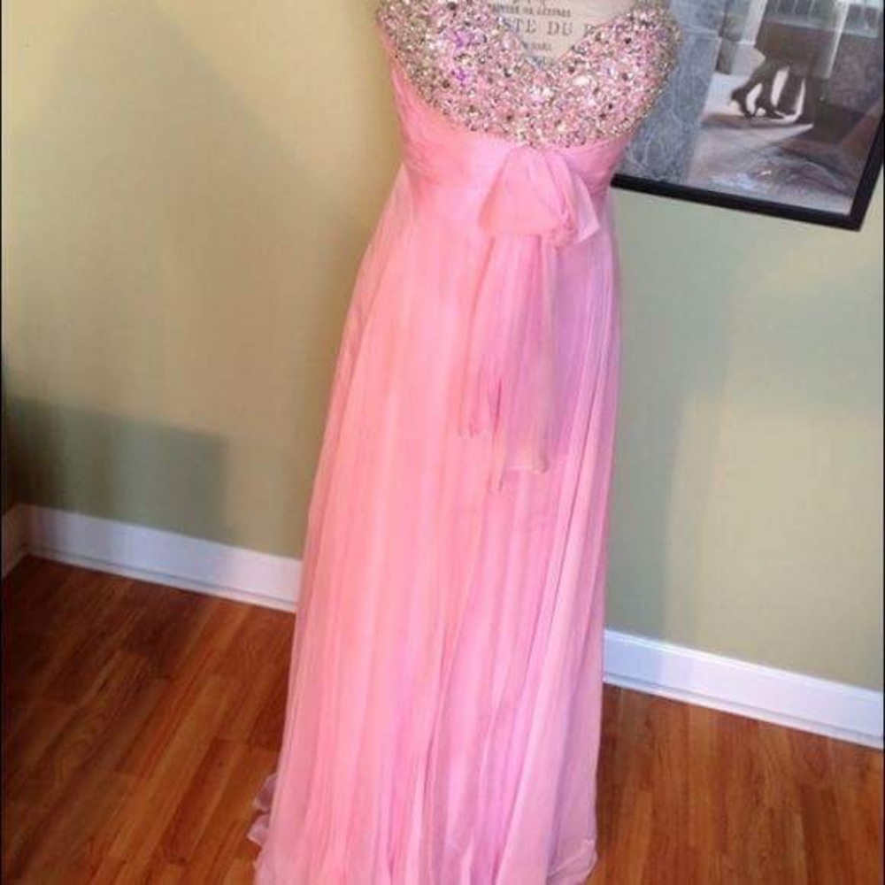 Pink Sherri Hill prom dress for a great deal!