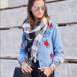 Flower embroidered denim jacket