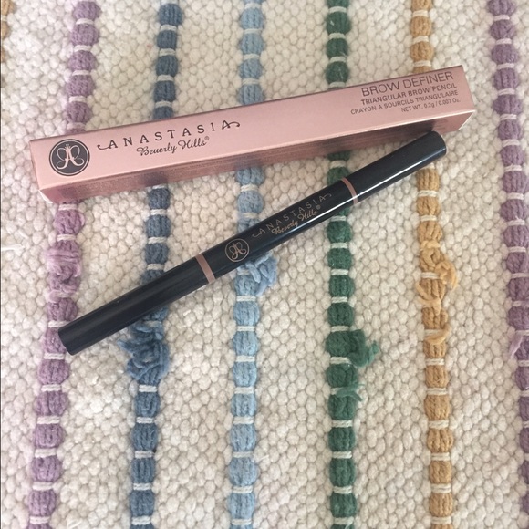 Anastasia Beverly Hills Other - Brow definer