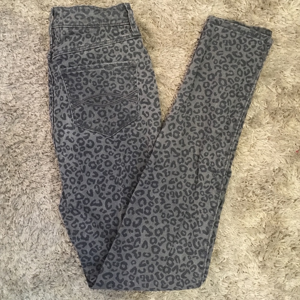 NWOT A&F Cheetah Print Skinny Jeans  27/4