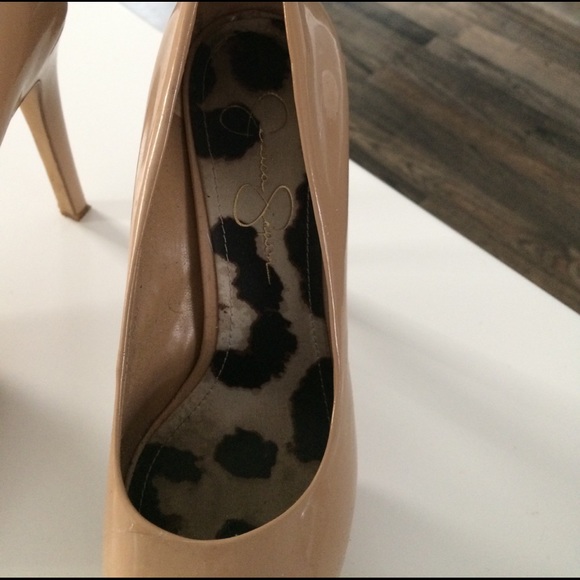 SOLD! - Picture 3 of 4