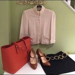 St. John Collection Cream Knit Classic!