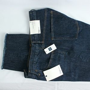 Mens Gap 1969 vintage straight size 32 cut bottom