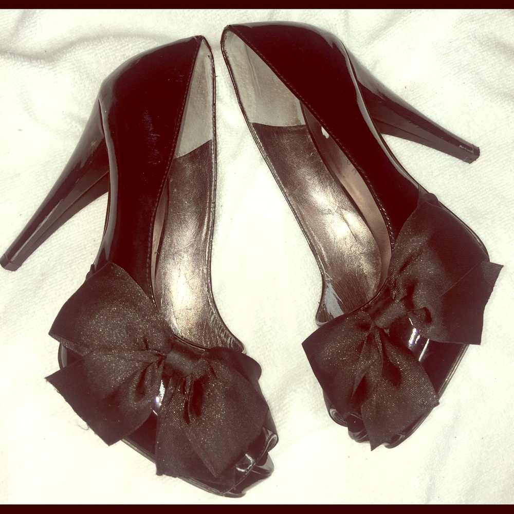 Paris Hilton heels bow🎀pre owned good condition