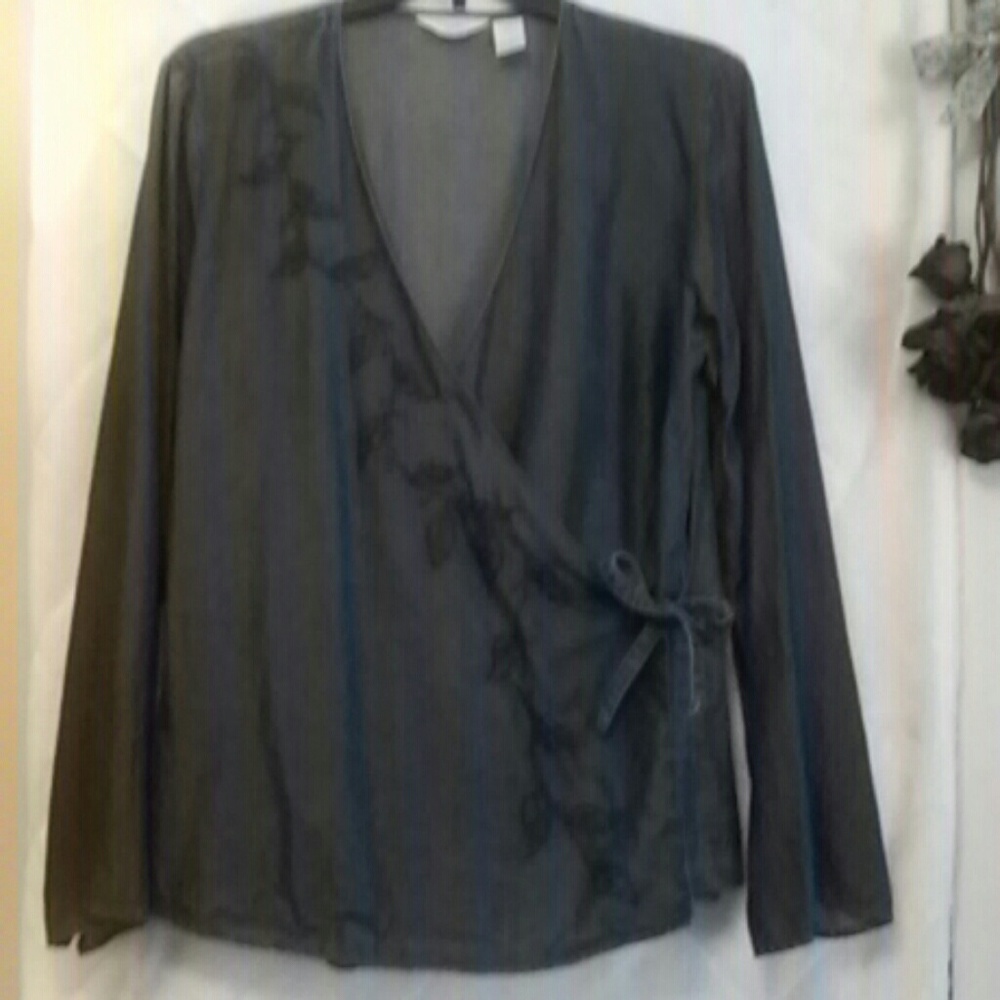 Jjill sweet embroidered top