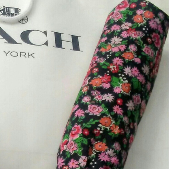 Coach umbrella - Picture 1 of 2
