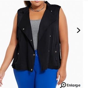 Torrid drape front snap vest