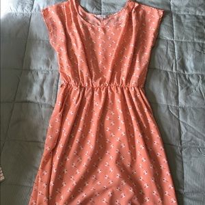 Short sleeve dress