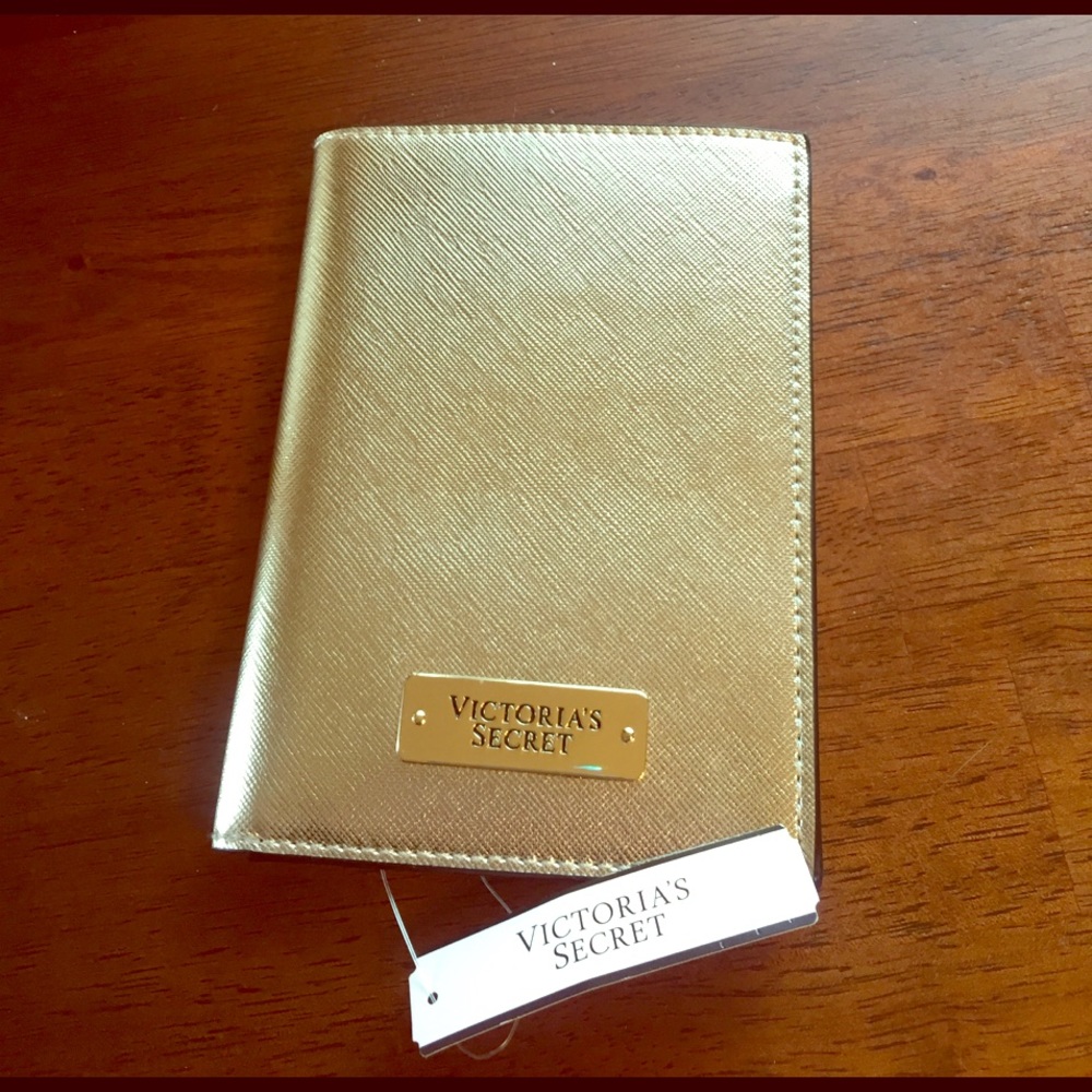 VS passport case or wallet