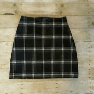 Ann Taylor Plaid wool Mini Skirt size 6