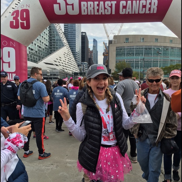 Welcome to my Closet!!!! 🤗😽 - Picture 2 of 2