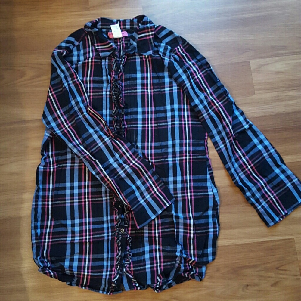 Betsey Johnson womens sleep shirt. Size medium