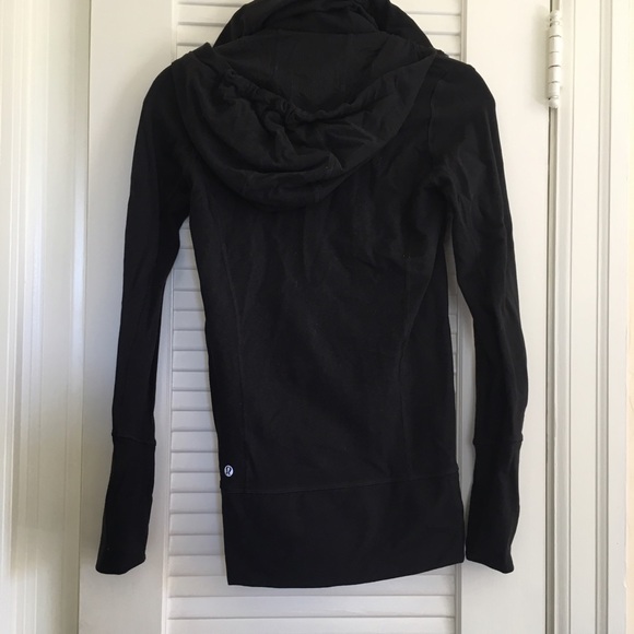 Lululemon Black Ruffle ZIP up hooded Jacket - Picture 2 of 2