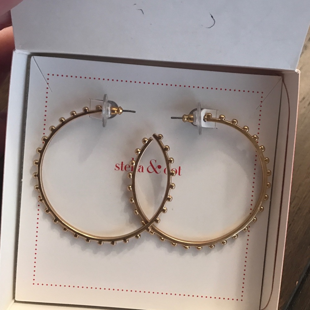 Stella & Dot gold hoops