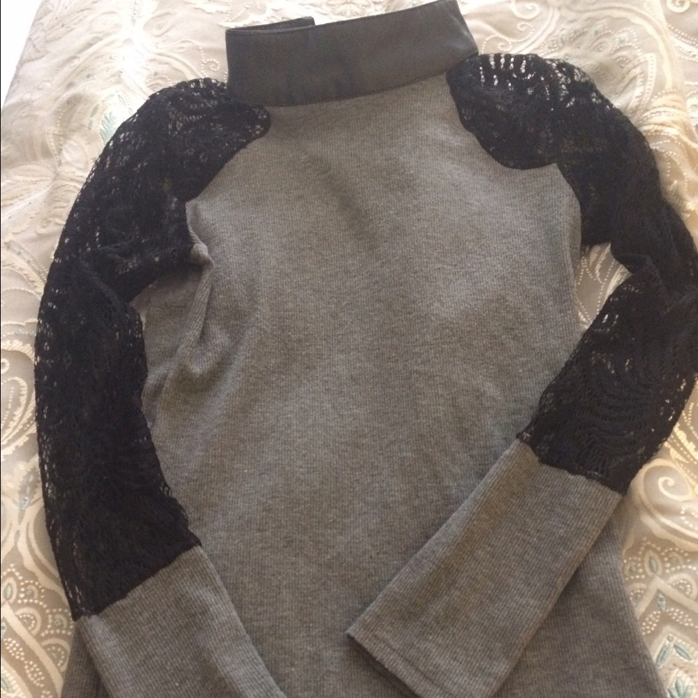 sexy top, Lace Arm/Leather collar details 😍