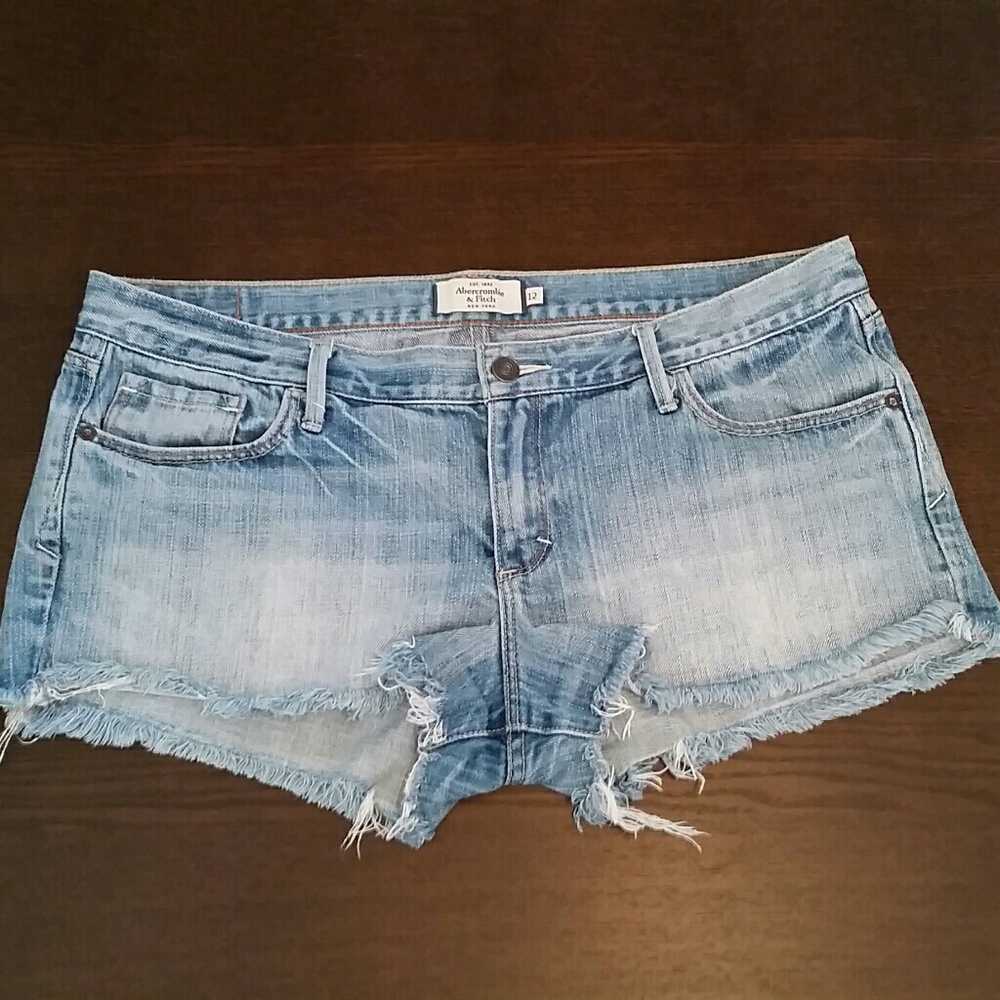 Abercrombie & Fitch Shorts 12