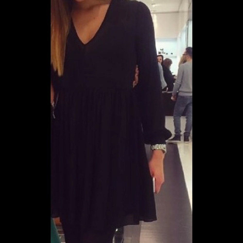 Michael Kors black long sleeve v-neck dress