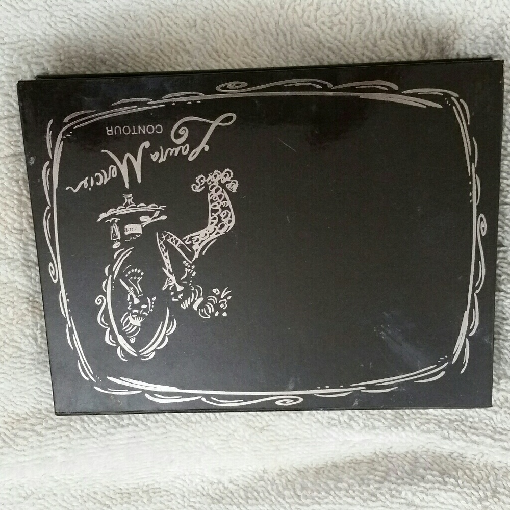 Laura mercier cream contour pallet