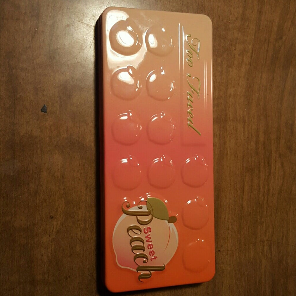 The Sweet Peach Pallette by Two Faced