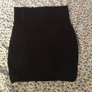 Black pencil skirt!