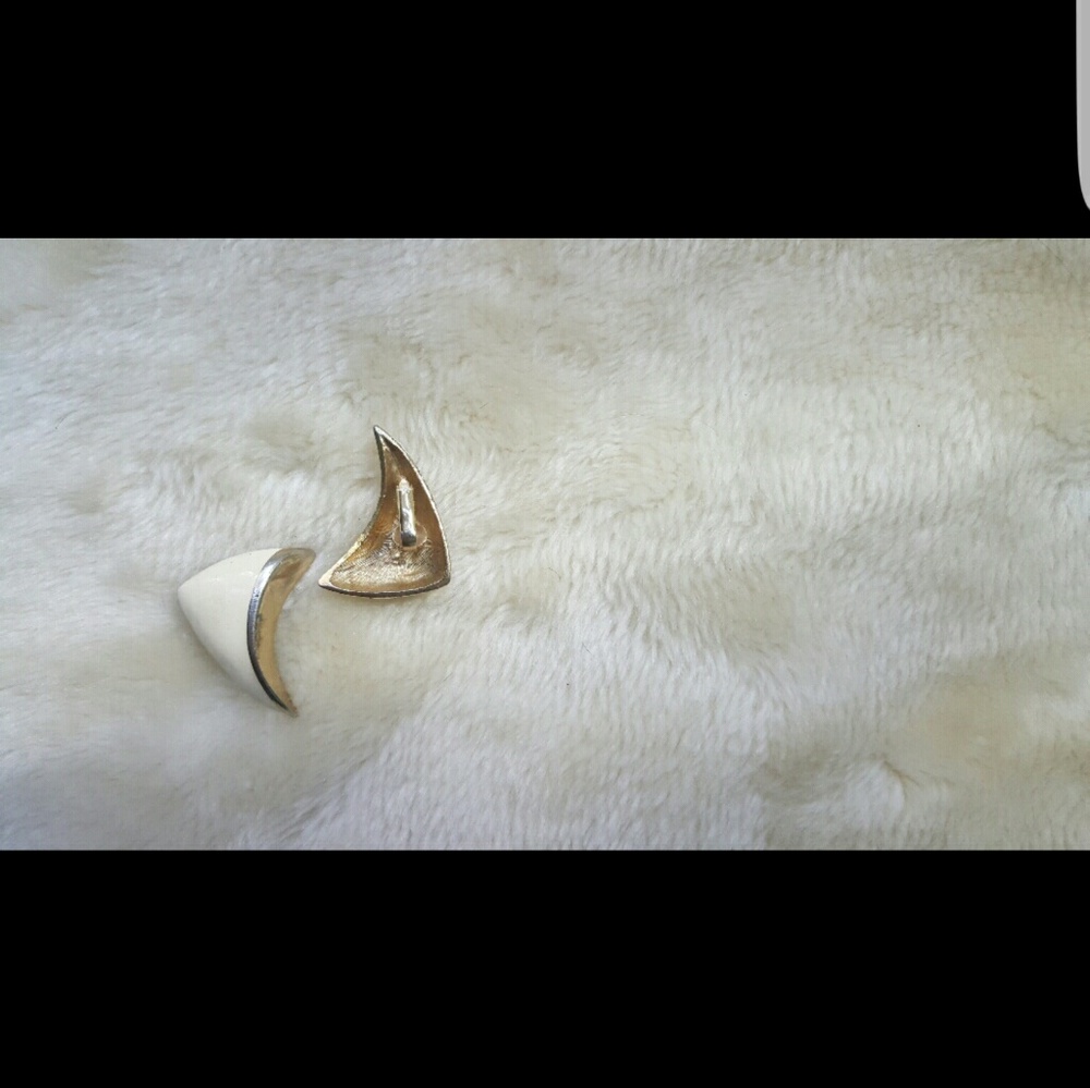Vintage Clip on Earrings