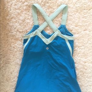 Lululemon size 4 tank