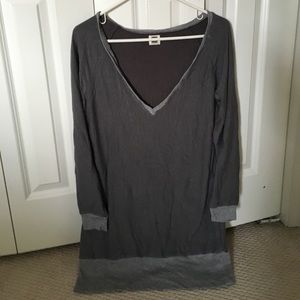 Extra Long lightweight grey v neck sweatshirt