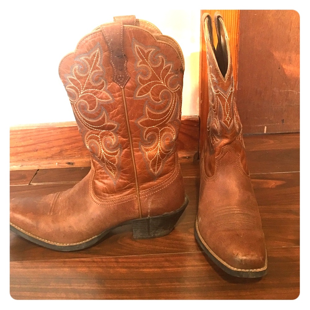 Ariat Cowgirl boots