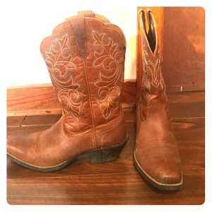 Ariat Cowgirl boots