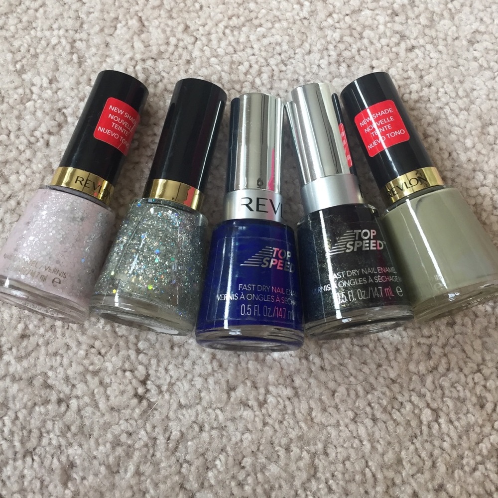 5 Revlon nail poshes