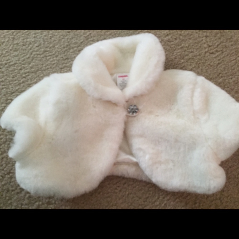 Little girls' faux fur shrug