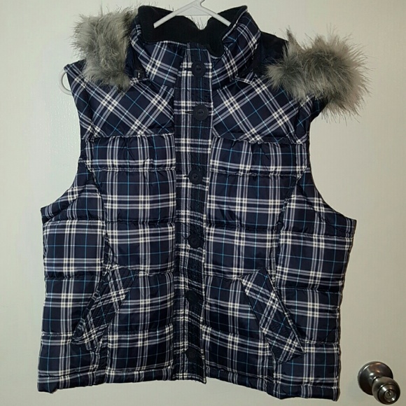 Aeropostale Jackets & Blazers - SOLD. Aeropostale puffer vest with faux fur hood.