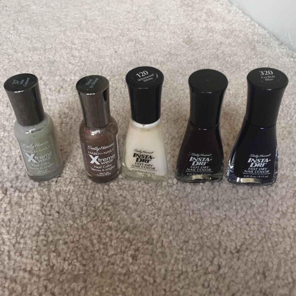 5 sally Hanson nail polish's