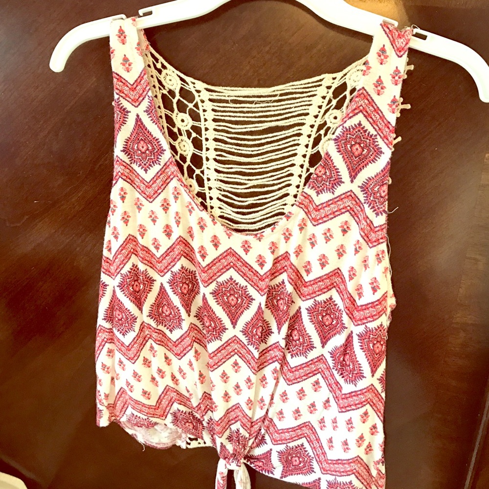Crop Top - Lace Back! 💜