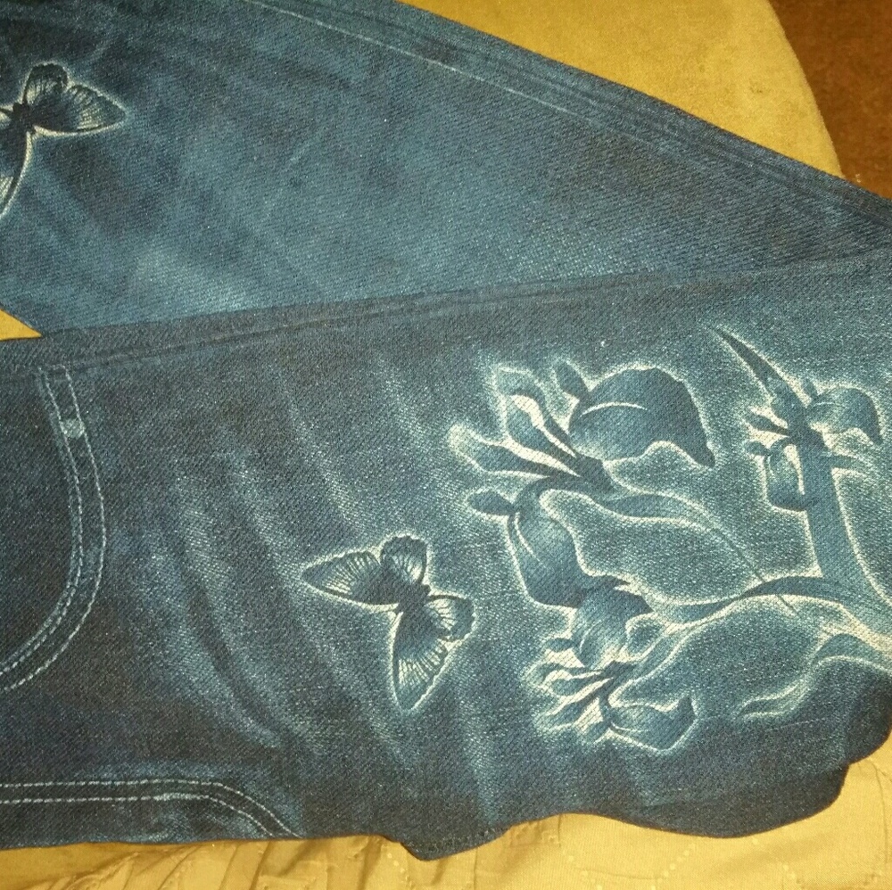 Leggings look like jeans, brand new with tags