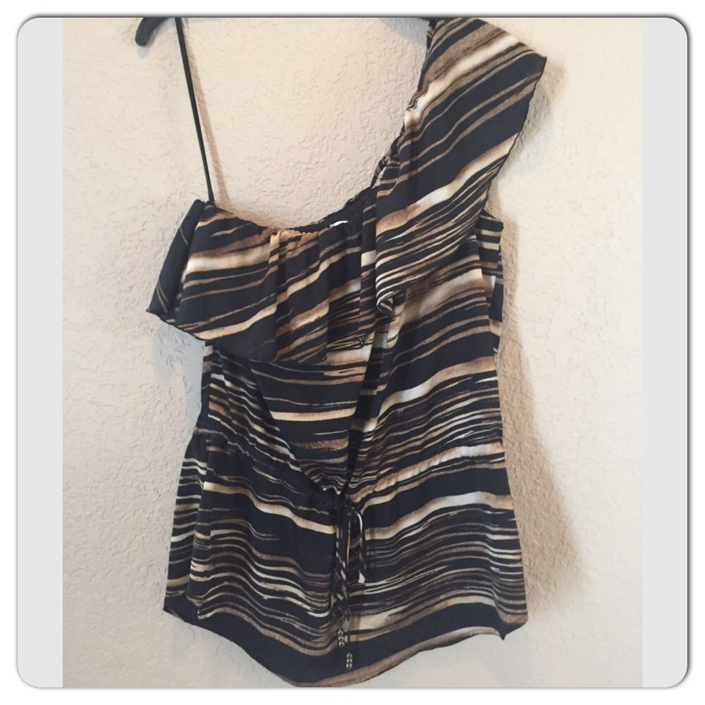 One Shoulder Top