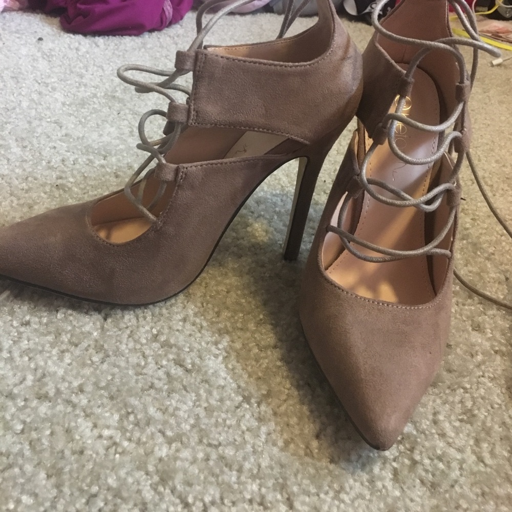 Lace Up Pumps