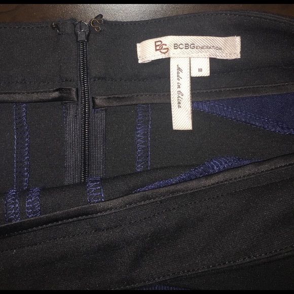 BCBG black and navy blue skirt size 10 - Picture 2 of 2