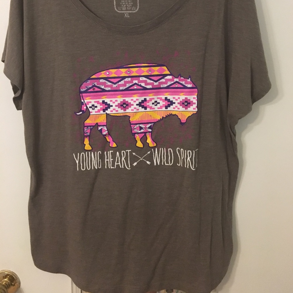 Buffalo tee