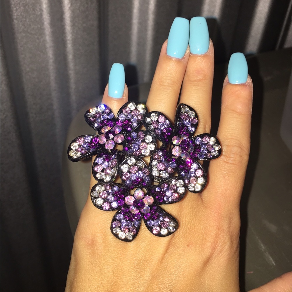 Bling flower ring