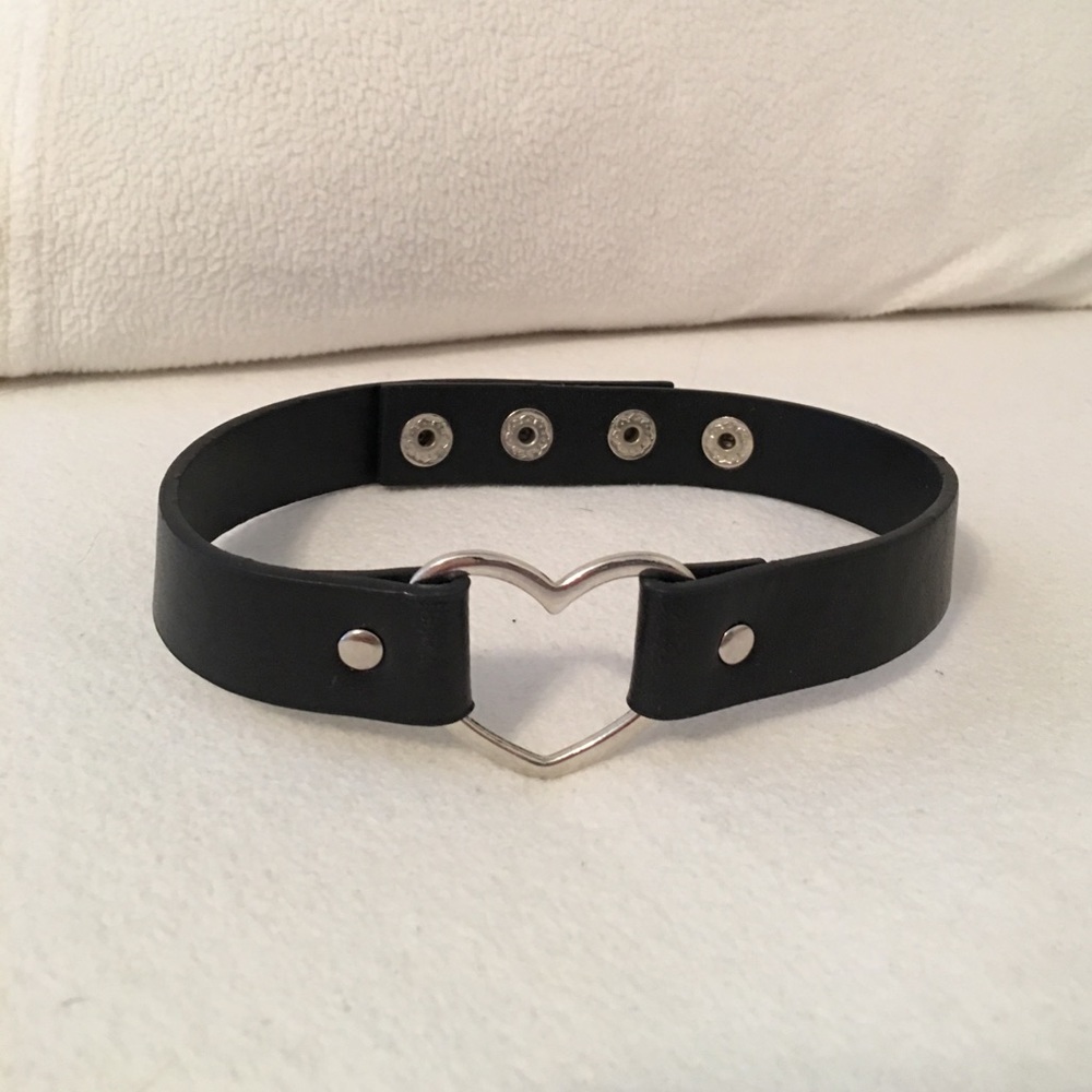 Black Leather Heart Choker