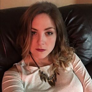 Meet your Posher, Krystal