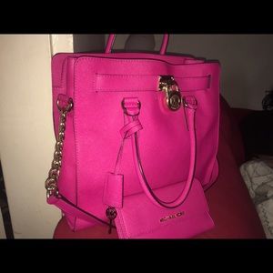 MK hot pink large purse & wallet set.
