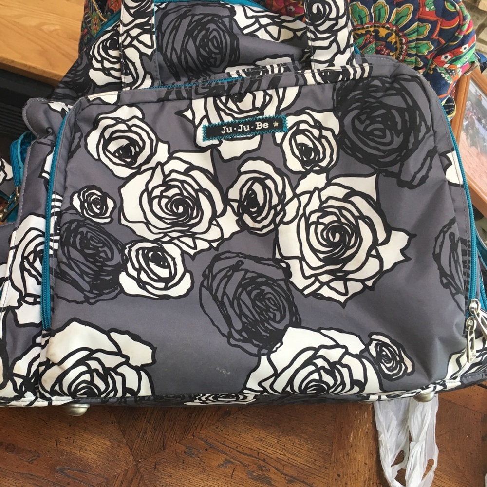 Ju Ju Be- Be prepared Charcoal Roses